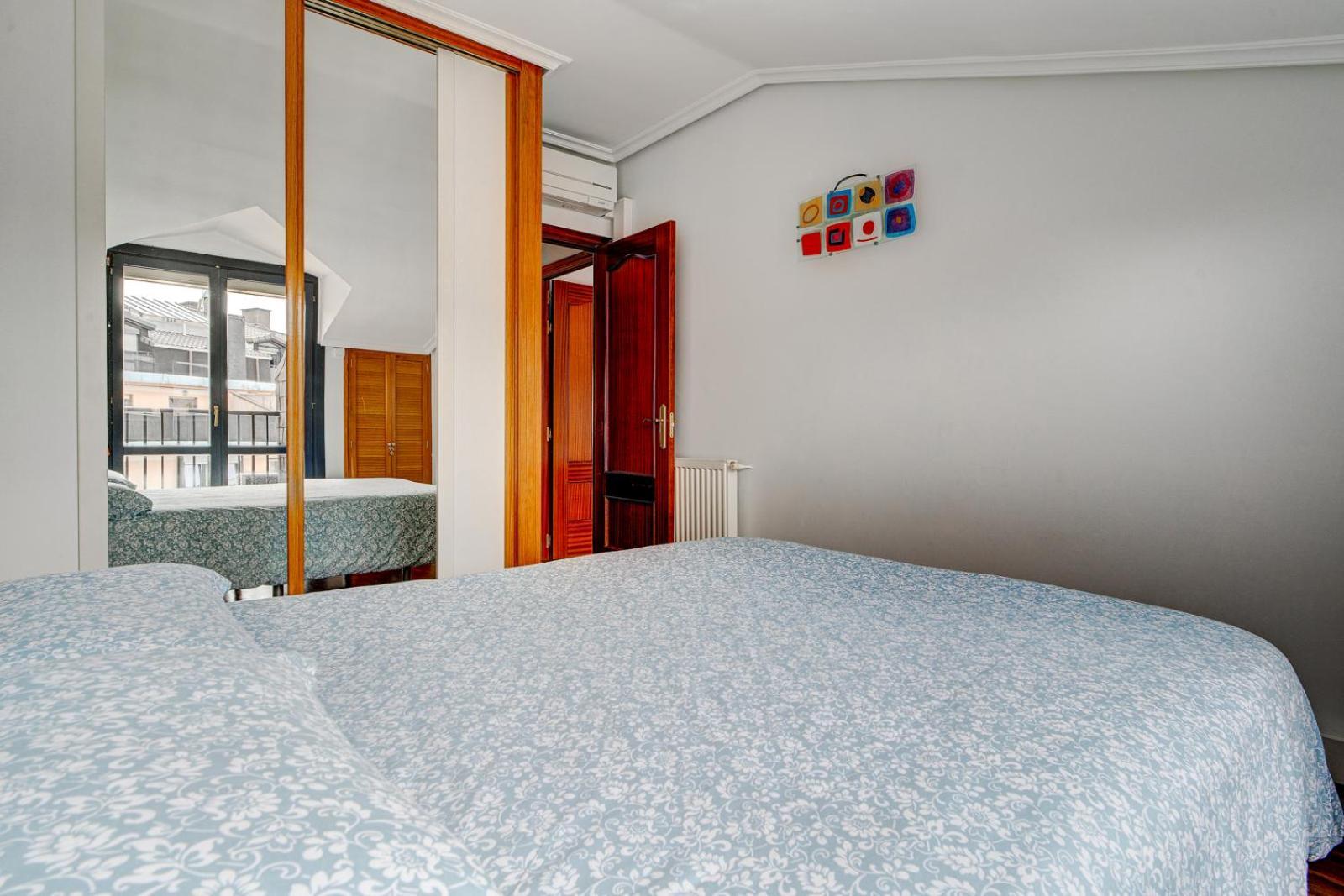 Luminoso Atico Con Terraza, Irun, Parking, 4Pax Lejlighed Eksteriør billede